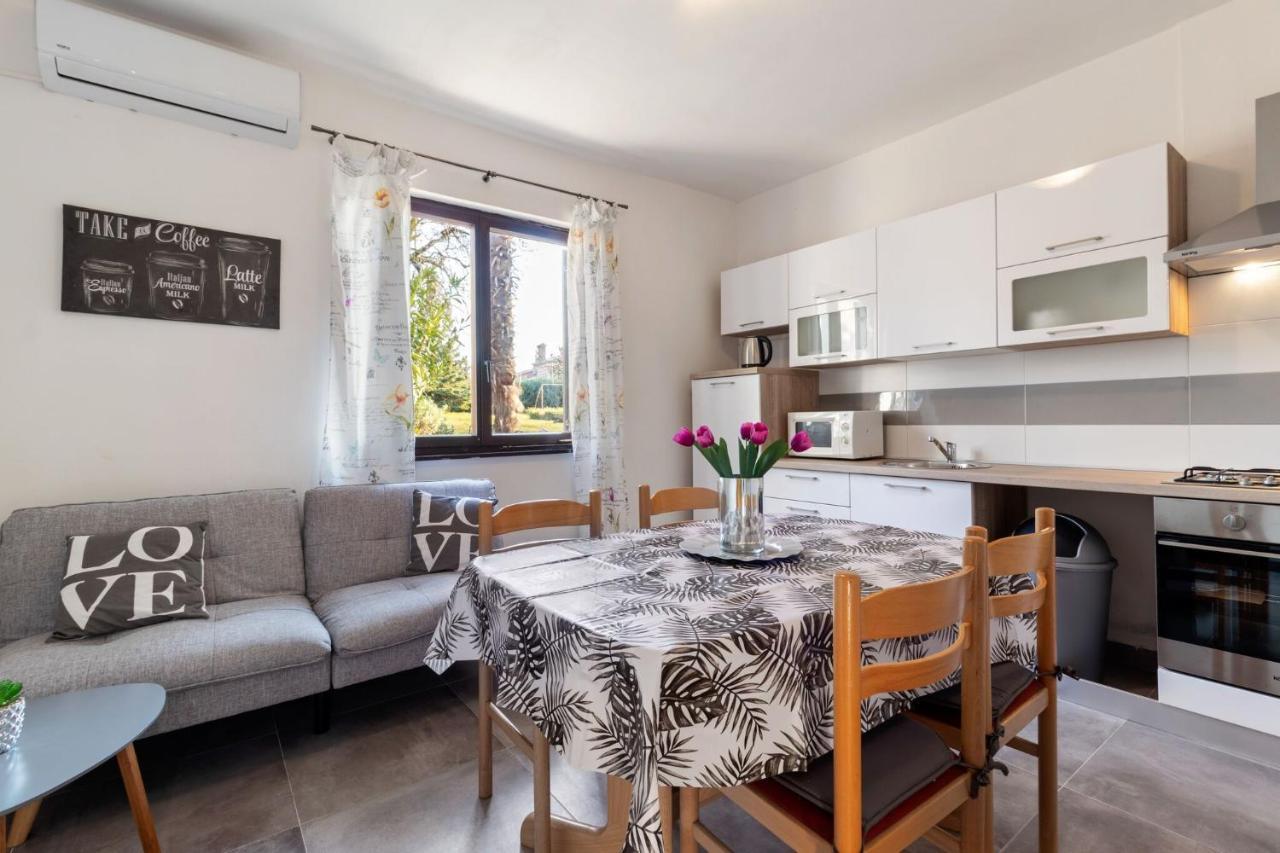 Apartment Greta Labin  Zewnętrze zdjęcie