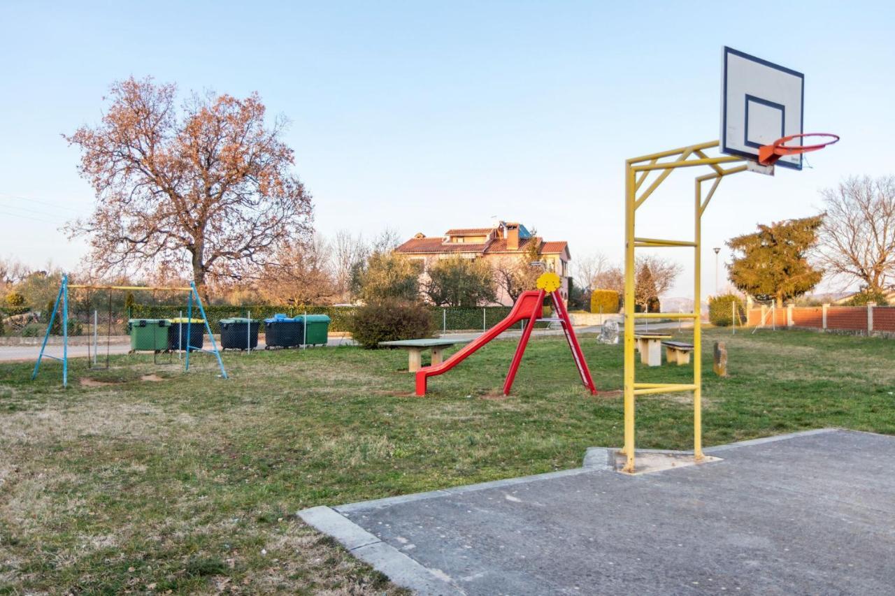Apartment Greta Labin  Zewnętrze zdjęcie