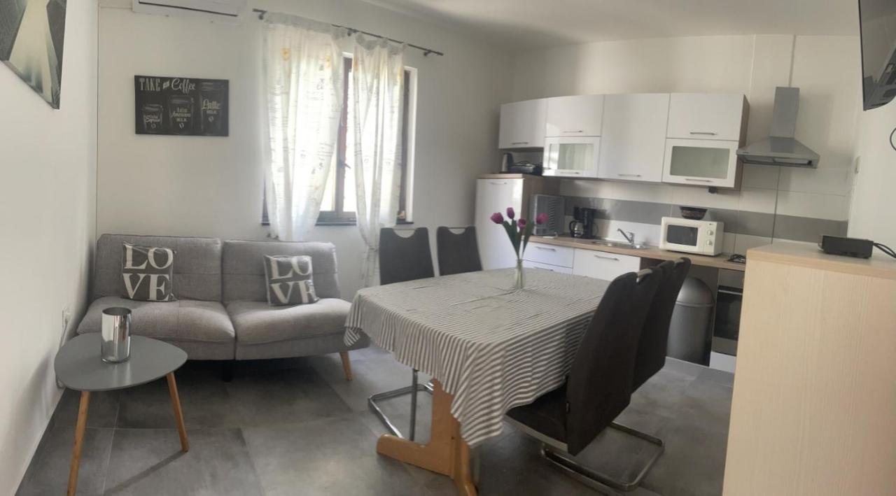 Apartment Greta Labin  Zewnętrze zdjęcie